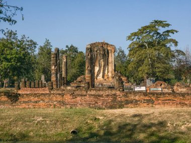 Gündüzleri Sukhothai 'de Wat Chetuphon harabeleri, Tayland