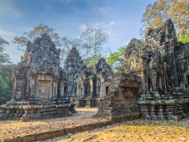 Angkor, Kamboçya 'daki antik Thommanon Wat tapınağının yıkıntısı.