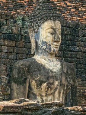 Wat Mahathat Maha 'daki Buda heykeli Gündüzleri tapınak, Sukhothai, Tayland