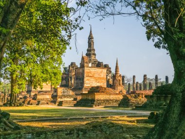 Wat Mahathat Maha Gündüzleri tapınak, Sukhothai, Tayland