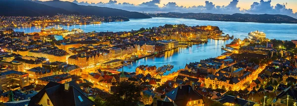 Eski Şehir Bergen Alacakaranlıkta Panoramik Manzara Norveç — Stok fotoğraf
