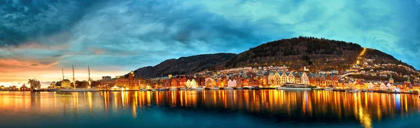 Bergen Bryggen Kikötői Panoráma Naplementekor Norvégia — Stock Fotó
