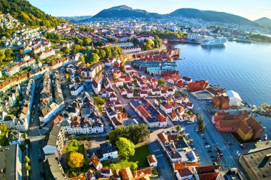 Bergen ve Sandviken bölgesi, hava manzaralı, Norveç
