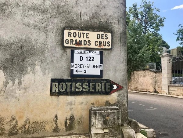 Road Sign Tour Des Grands Crus Borgonha França Fotografia De Stock
