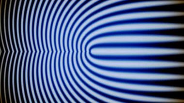 Kozmik ışığın ve girdapların pürüzsüz ve sakinleştirici bir animasyonu, ince renk değişiklikleriyle karanlıktan aydınlığa dönüşüyor..