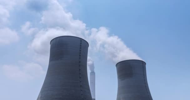 Časová Prodleva Fotografie Video Vodárenských Věží Komínů Páry Uhelných Elektráren — Stock video