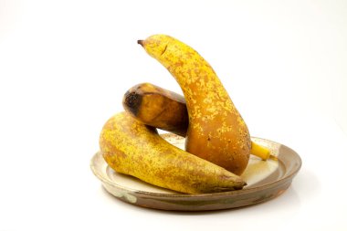 Seramik tabakta armut ve muz