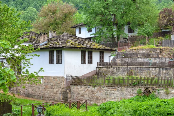 Bozentsi Bulgaria Mai 2023 Panorama Primăvară Caselor Vechi Din Rezervația — Fotografie, imagine de stoc