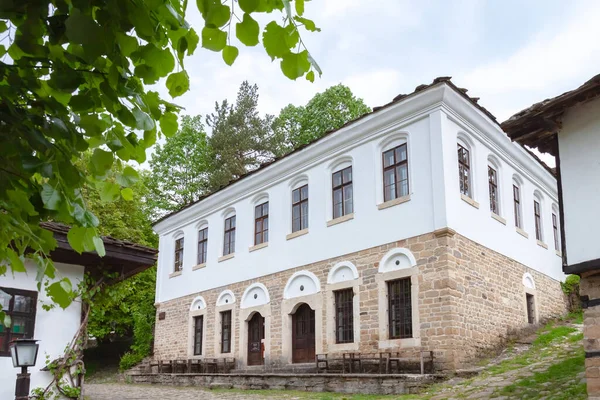 Bozentsi Bulgarien Maj 2023 Vårpanorama Över Gamla Hus Byns Arkitekturhistoriska — Stockfoto