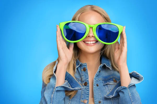 Happy Teenage Girl Party Eyeglasses Having Fun Smiling Young Woman — Stock Photo, Image
