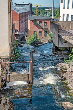 Kvarnby 'deki şelaleler ilk fabrikalar ve fabrikalar için güç sağladı..