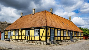 AHUS, SWEDEN - 21 HAZİRAN 2023: İsveç 'in güney bölgesindeki batı kıyısındaki kasabadan kasaba.