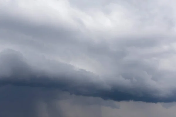 Вид Сірі Дощові Хмари Небі — стокове фото