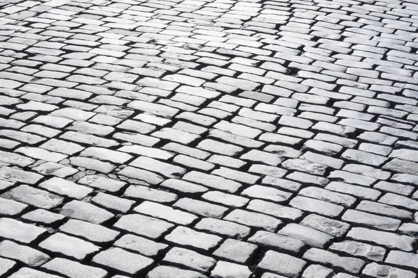 古い石畳の道の白黒写真 — ストック写真