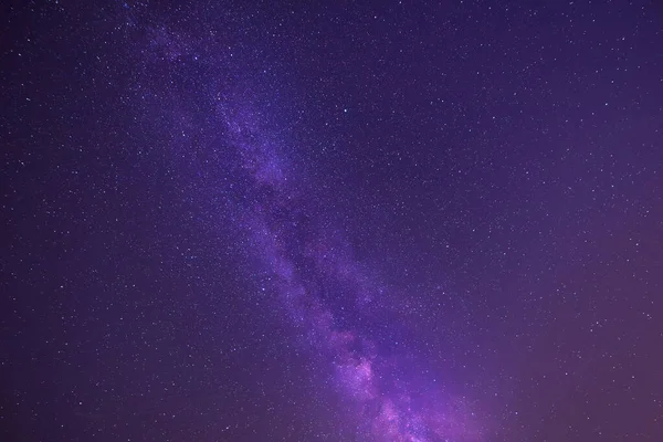 Vista Galaxia Vía Láctea Cielo Nocturno Púrpura Oscuro —  Fotos de Stock