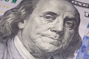 Benjamin Franklin 'in 100 dolarlık portresi.