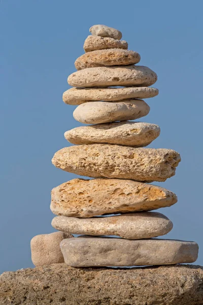 Close Tower Made Stones Blue Sky — Stock Photo, Image