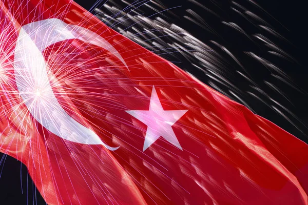 Nahaufnahme Geschwenkter Türkischer Flagge Gegen Feuerwerk Nachthimmel — Stockfoto