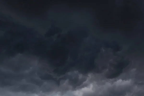 뇌우에 어두운 구름의 클로즈업 로열티 프리 스톡 이미지