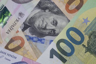 Finansal geçmiş: Ukrayna hrivnya, Amerikan doları ve Euro banknotlarının kapatılması