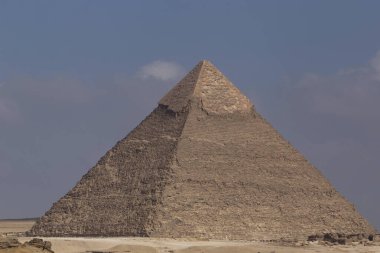 Giza 'daki Khafre piramidinin görüntüsü