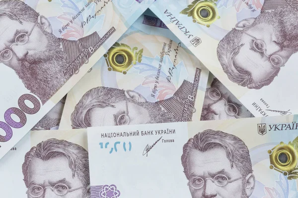 Крупним Планом Трикутник Зроблений Тисячею Українських Банкнот Ліцензійні Стокові Фото