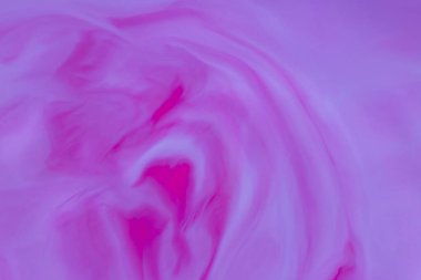 soyut sanatsal arkaplan: mor ve mor sıvı boya lekelerinin kapatılması