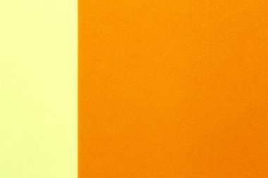 soyut boş arkaplan: turuncu çizgili karton sayfada sarı çizgili kağıt