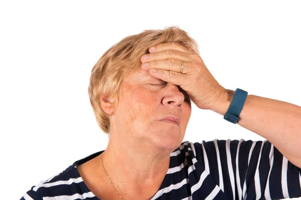 Äldre Kvinna Med Huvudvärk Isolerad Över Vit Bakgrund — Stockfoto