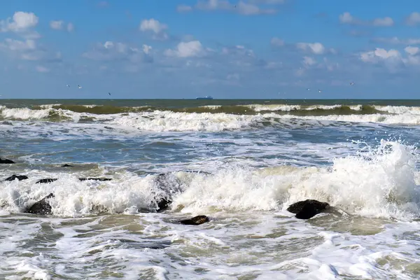 Κύματα Στο Θαλασσινό Νερό Από Βόρεια Θάλασσα — Φωτογραφία Αρχείου