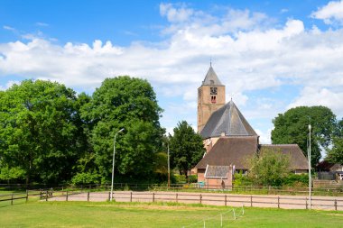 Küçük Hollanda köyündeki kilise Zalk