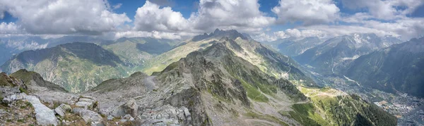 Brevent Ten Mont Blanc Kalabalığının Manzara Görüntüsü — Stok fotoğraf