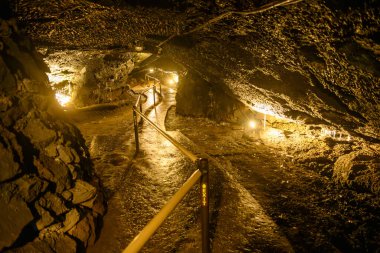Japonya 'daki Fuji Ulusal Parkı' ndaki Narusawa Buz Mağarası.