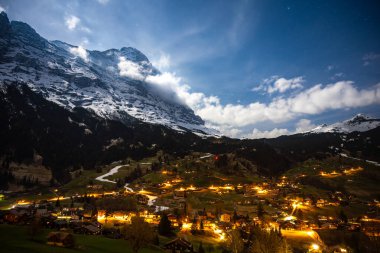 Grindelwald - dağ manzaralı güzel köy - İsviçre