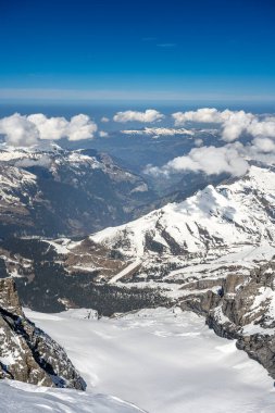 Jungfraujoch ve UNESCO Dünya Mirası 'nın nefes kesici manzarası - Aletsch Buzulu