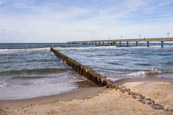 Groyne Pomost Brzegu Morza Bałtyckiego Graal Mueritz Niemcy — Zdjęcie stockowe