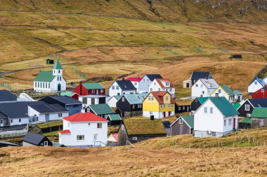 Faroe Adası Eysturoy 'daki Gjogv Köyü.