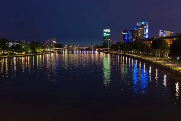 Frankfurt Alemanha Maio 2018 Vista Noturna Cidade Frankfurt Alemanha Cityscape Imagens De Bancos De Imagens