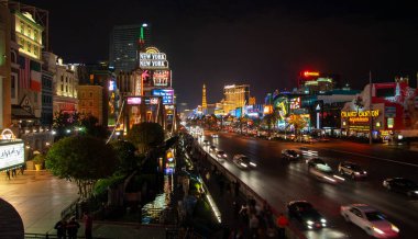 LAS VEGAS, NEVADA, ABD 11 Kasım 2011. Las Vegas Bulvarı 'nın gece manzarası