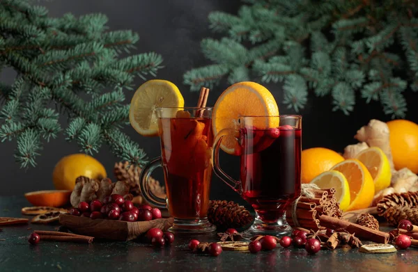 Hot Christmas Drinks Spices Fruits — Stock Photo, Image