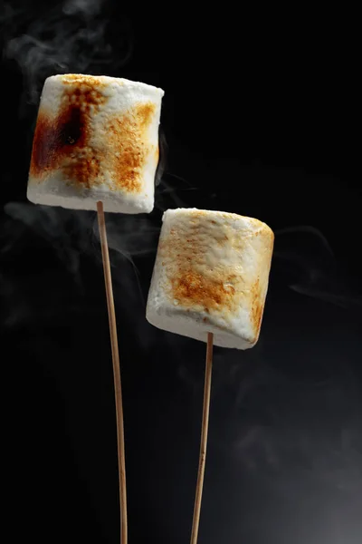 Toasted Marshmallows Smoke Black Background — Stock Photo, Image