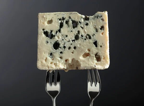 Blue Cheese Slice Black Background — Stock Photo, Image