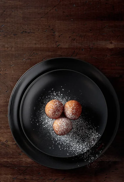 Balls Freshly Baked Homemade Cottage Cheese Doughnuts Sprinkled Sugar Powder — Photo