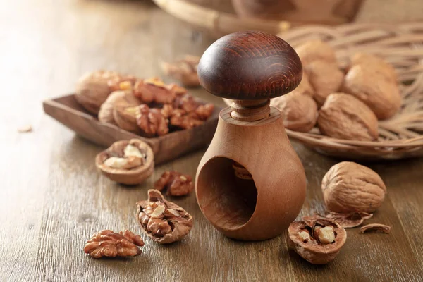 Fresh Walnuts Old Wooden Table — Stock Photo, Image