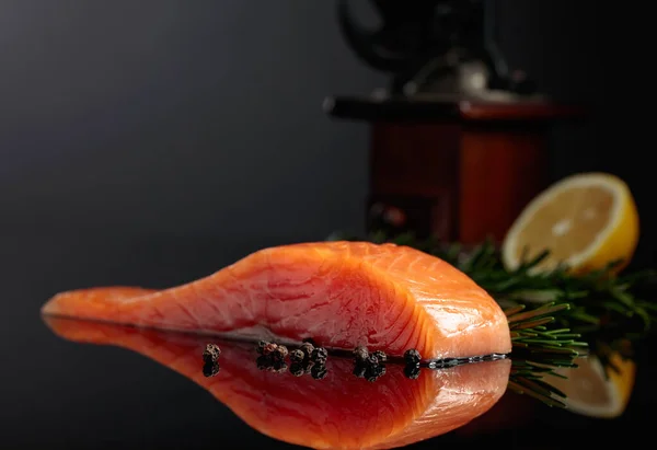 Salmon Rosemary Lemon Peppercorn Dark Background Copy Space — Stockfoto