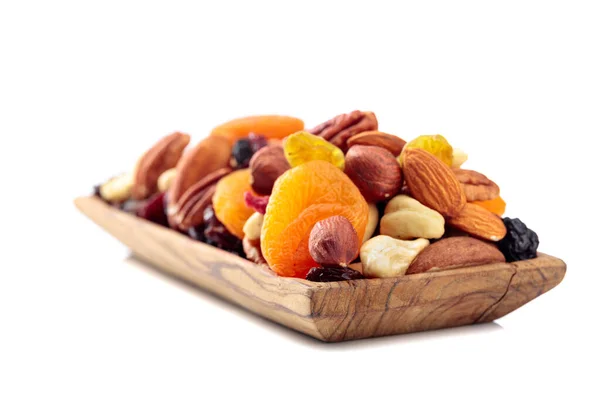 Směs Ořechů Sušených Plodů Izolovaných Bílém Pozadí Prezentované Meruňky Rozinky — Stock fotografie