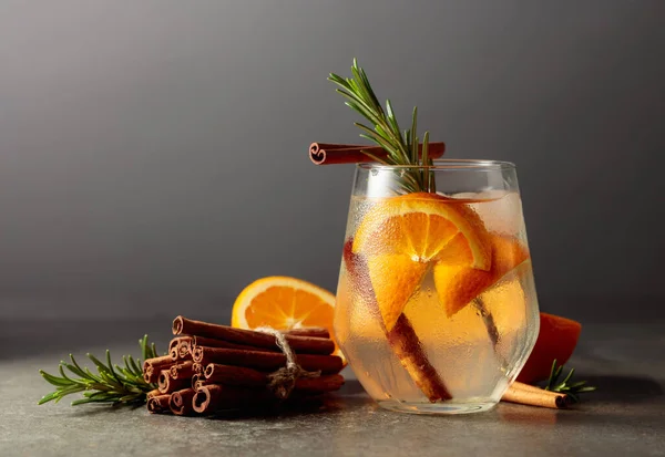 Cocktail Gin Tonic Ice Rosemary Cinnamon Orange Stone Table Copy — Stock Photo, Image