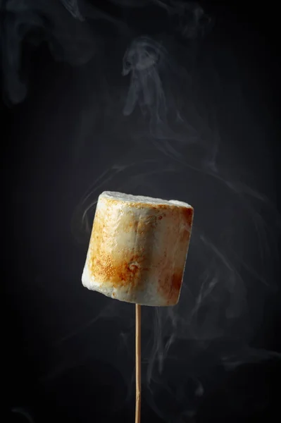 Toasted Marshmallows Smoke Black Background — Stock Photo, Image