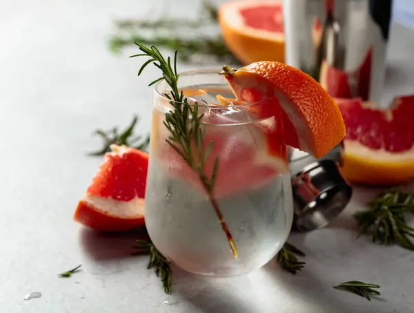 Refreshing Drink Natural Ice Grapefruit Rosemary Frozen Glass Copy Space — Stock Photo, Image