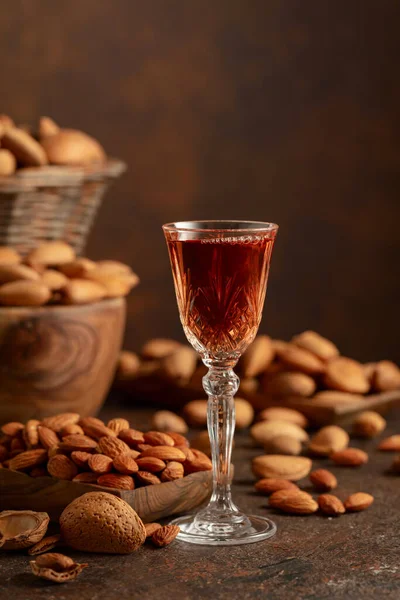 Strong Alcoholic Italian Liqueur Amaretto Almonds Nuts Wintage Table Copy — Stock Photo, Image